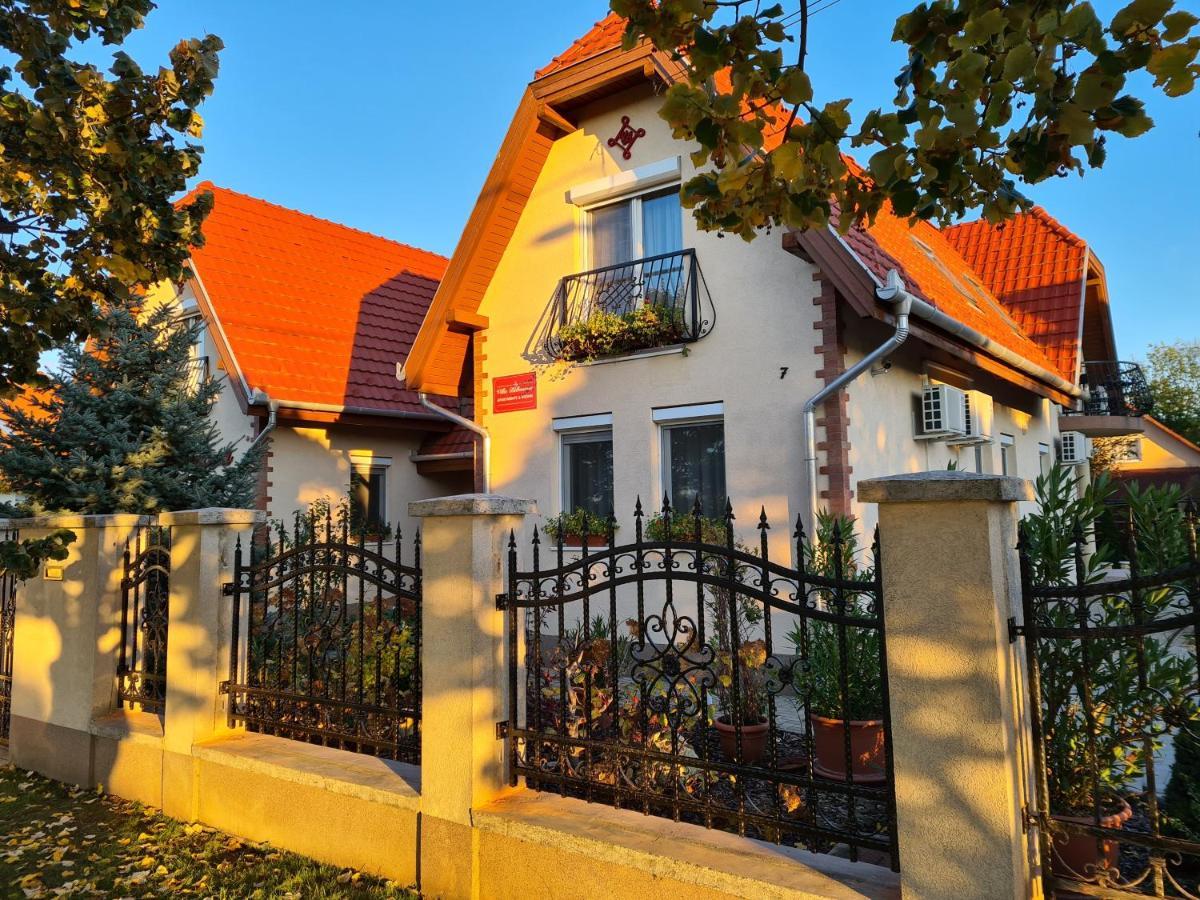 Villa Bellanova Hajdúszoboszló Exteriör bild