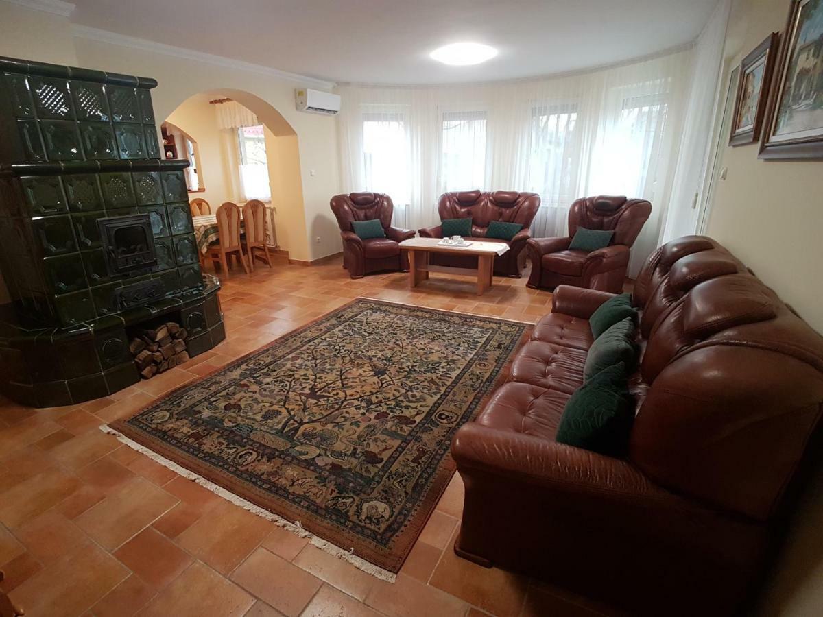Villa Bellanova Hajdúszoboszló Exteriör bild